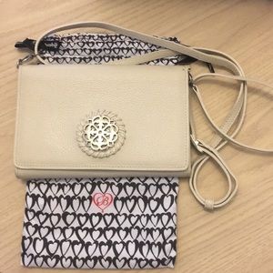 Brighton white Ferrara clutch purse